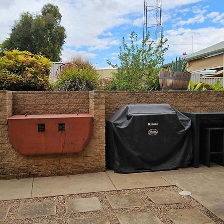 Spacious Holiday Home - Waikerie Esterno foto